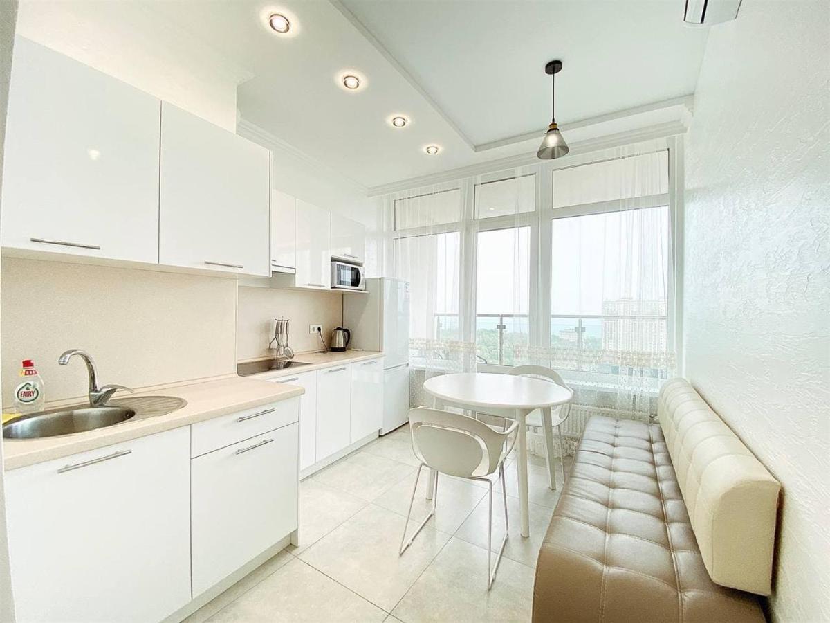 Skyview Apartments Odessa Dış mekan fotoğraf