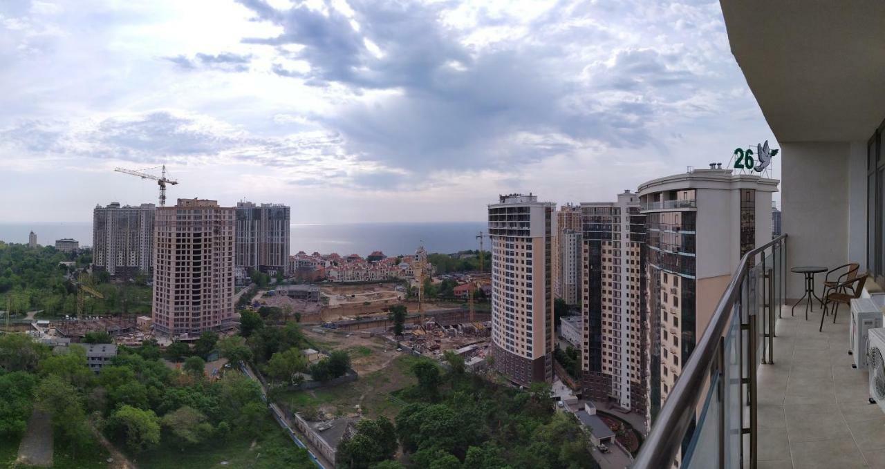 Skyview Apartments Odessa Dış mekan fotoğraf