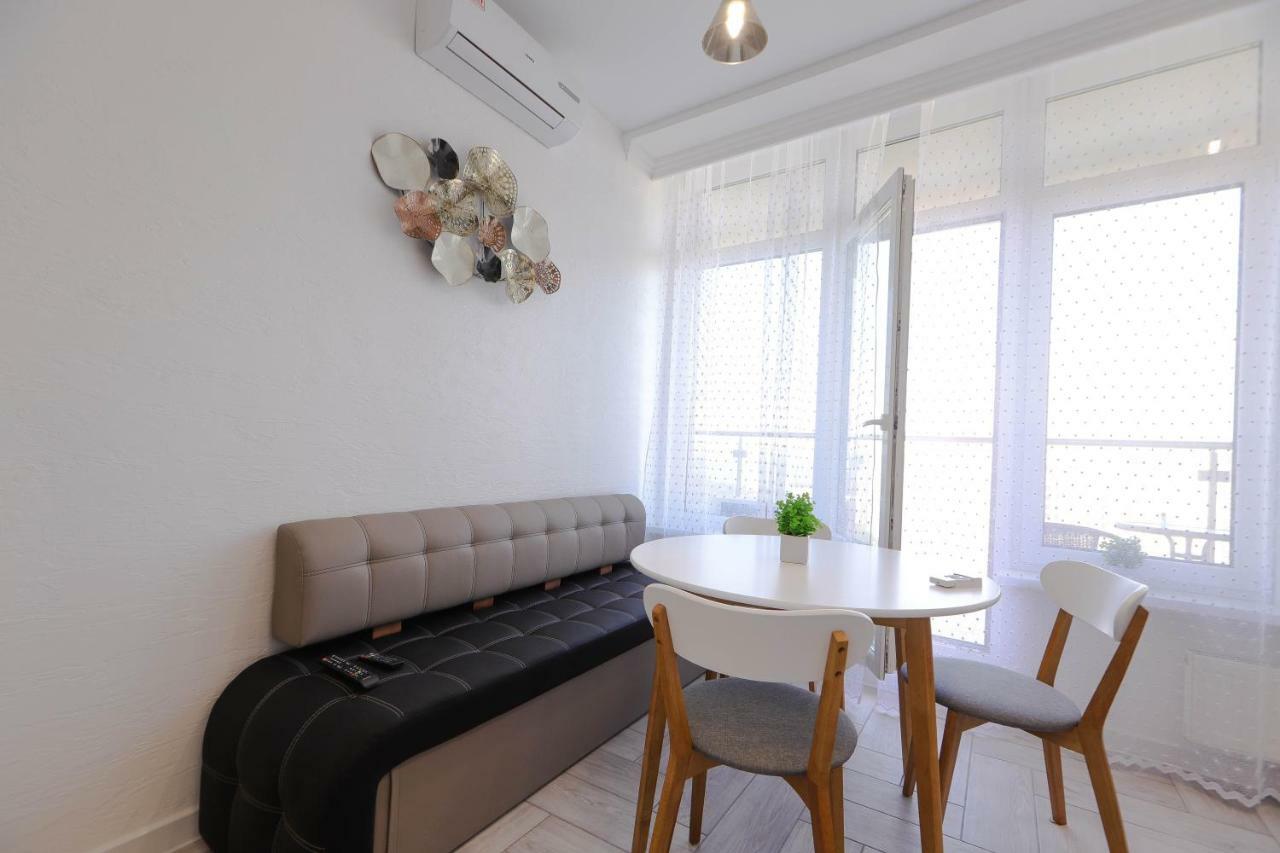 Skyview Apartments Odessa Dış mekan fotoğraf
